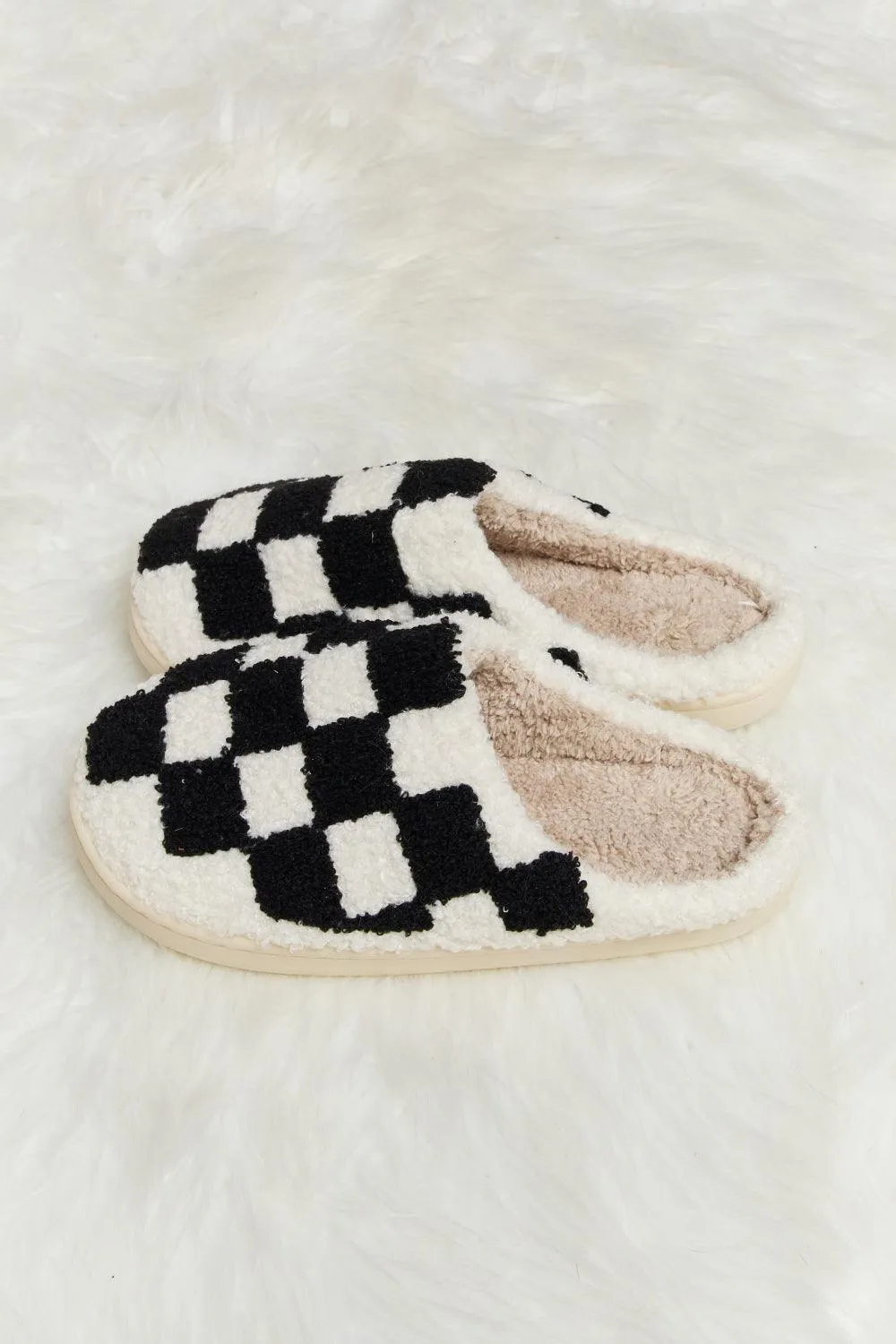 Checkered Print Plush Slide Slippers