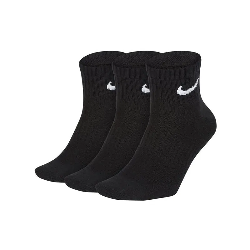 NIKE Everyday Lightweight 3-Pack Ankle Socks (Black)