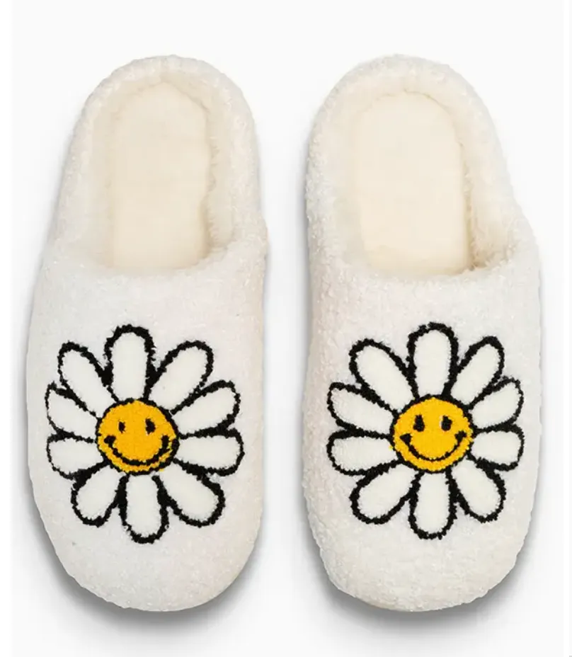 Slipper -Daisy -Medium / Large